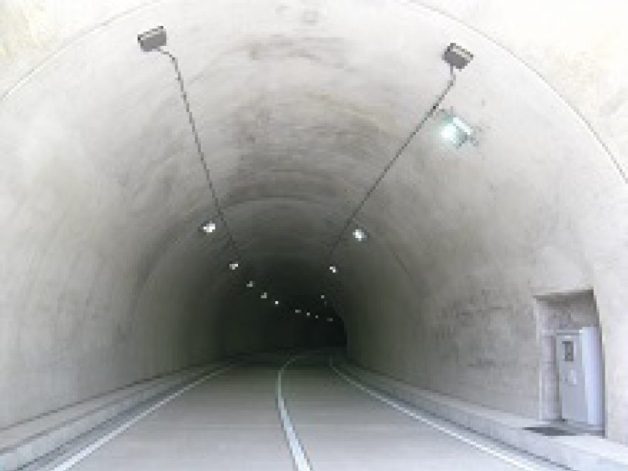 トンネル照明設備工事
